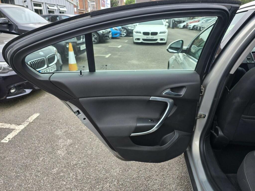 Vauxhall Insignia Hatchback Black #36