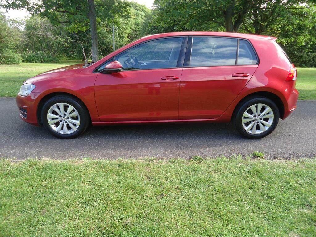 Volkswagen Golf 1.6 Tdi Bluemotion Tech Se Euro 5 S S Red #2