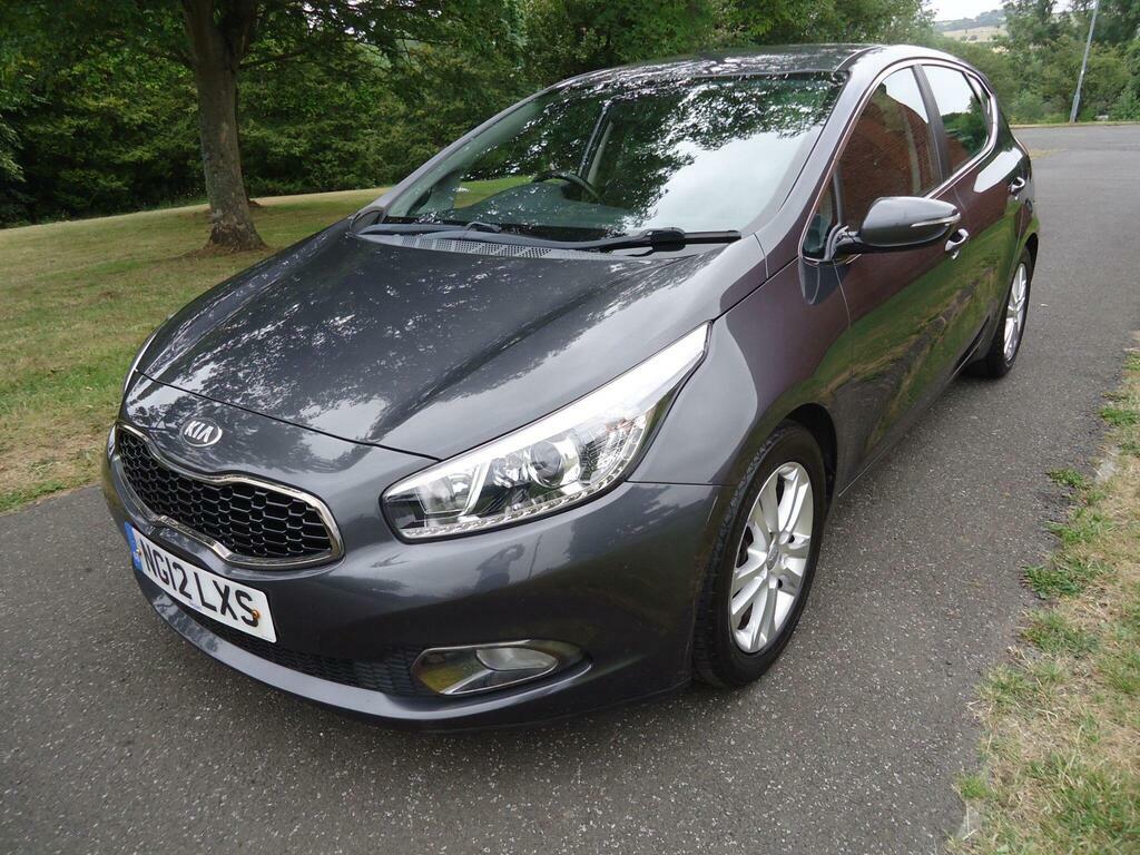 Kia Ceed 1.6 Crdi Ecodynamics 2 Euro 5 S S Silver