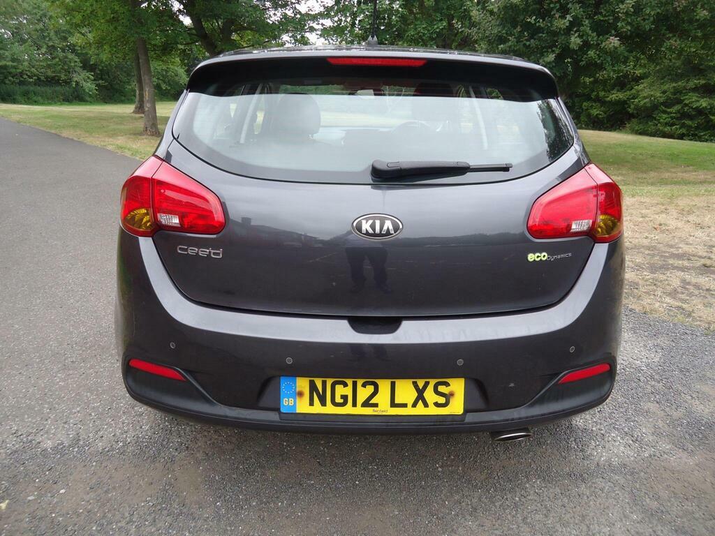 Kia Ceed 1.6 Crdi Ecodynamics 2 Euro 5 S S Silver #6