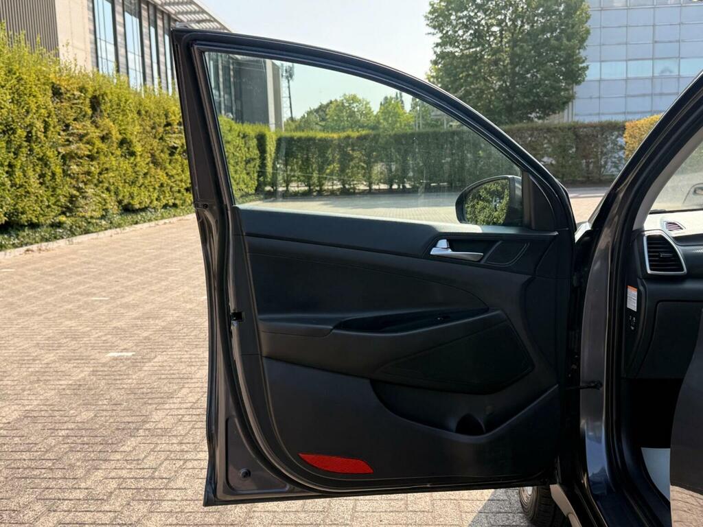 Hyundai Tucson Se Nav #32