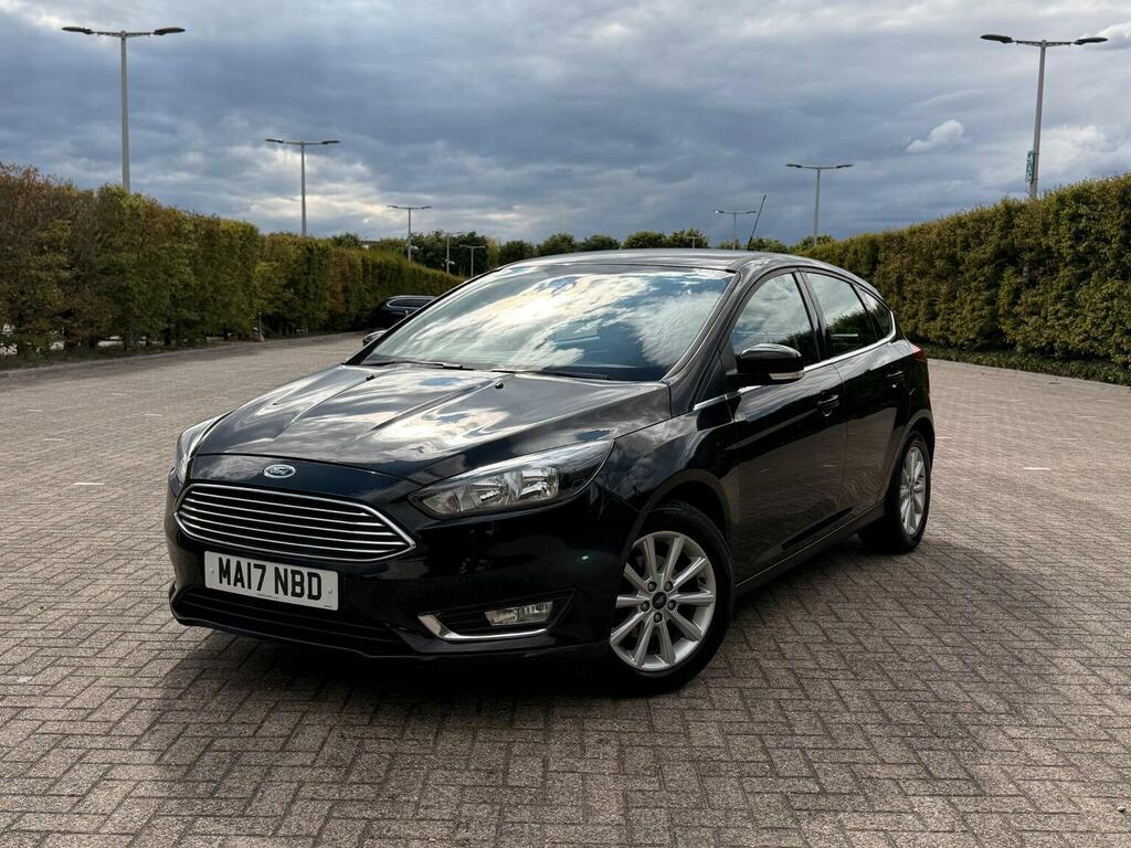 Ford Focus 1.0T Ecoboost Titanium Euro 6 Ss Black #2