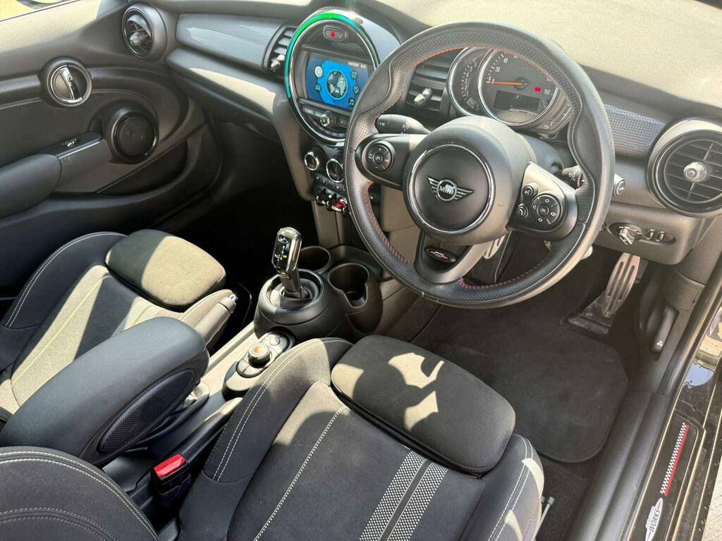 Mini Hatch 1.5 Cooper Sport Steptronic Euro 6 Ss EP19RRO Black #4
