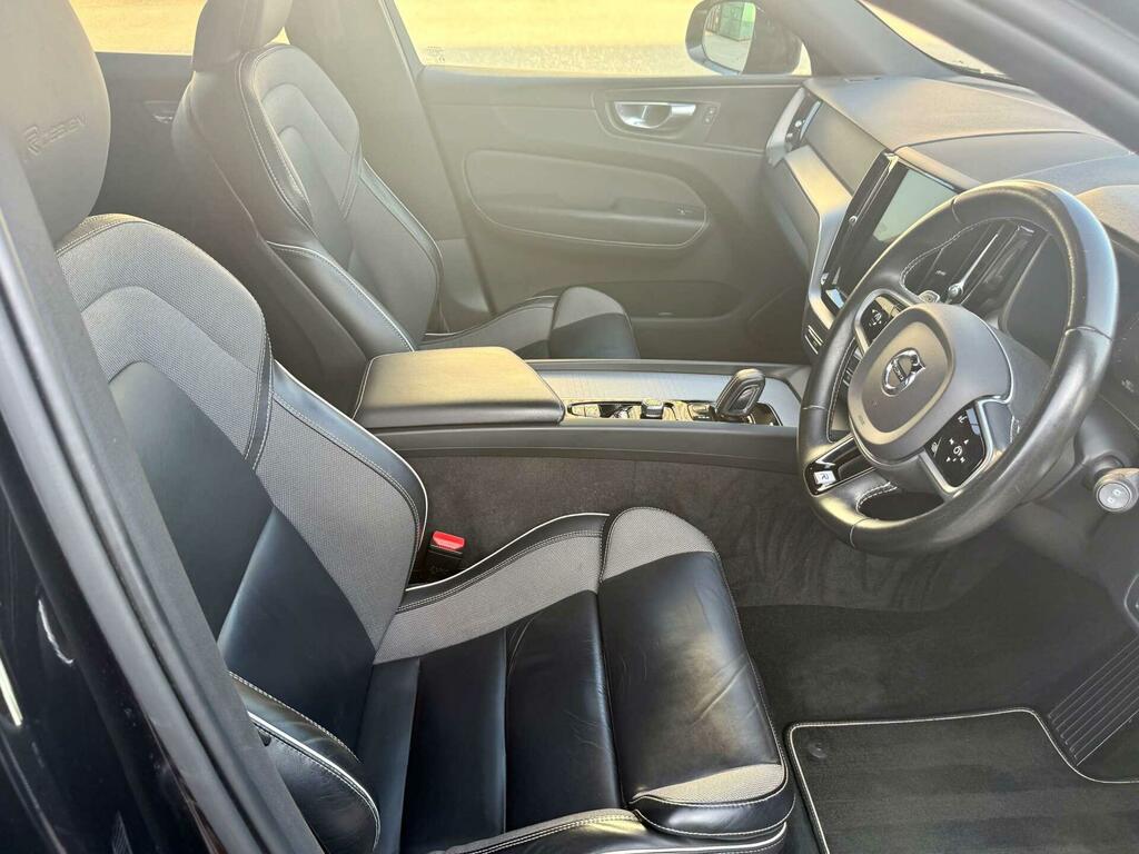 Volvo XC60 T5 R-design Grey #22