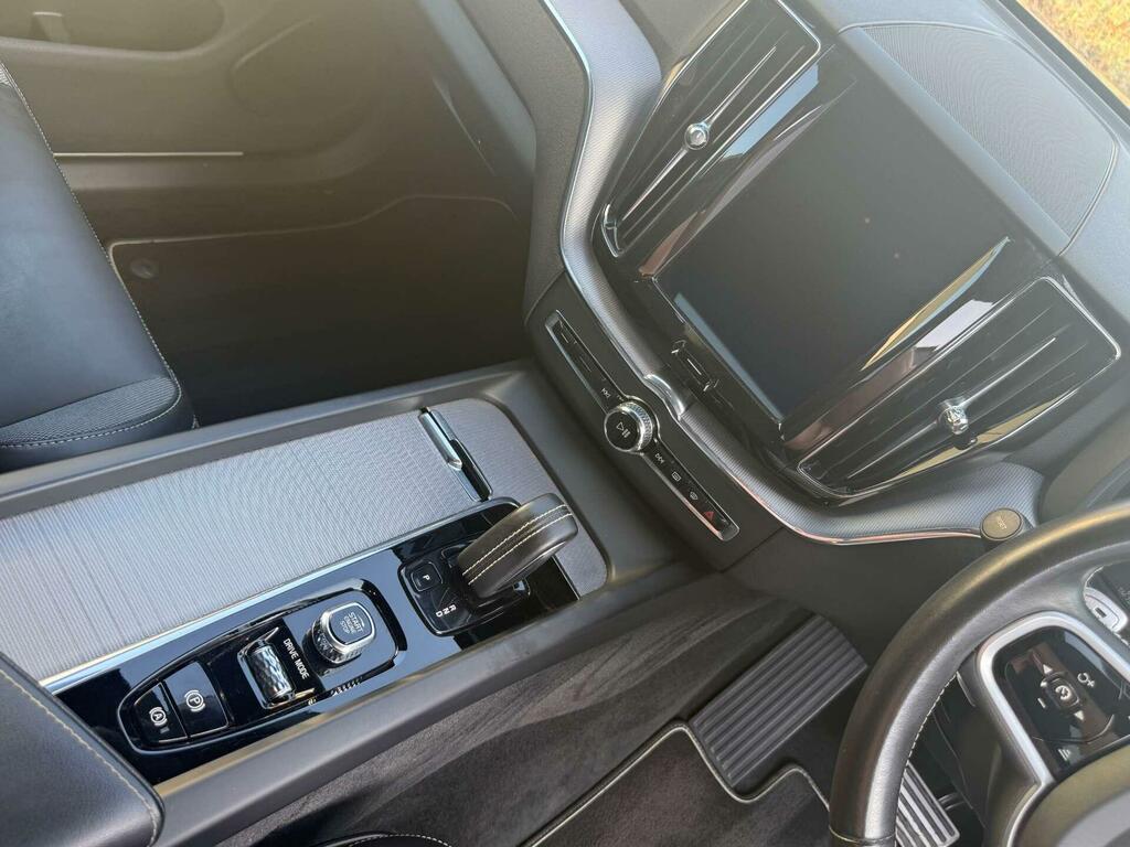 Volvo XC60 T5 R-design Grey #31