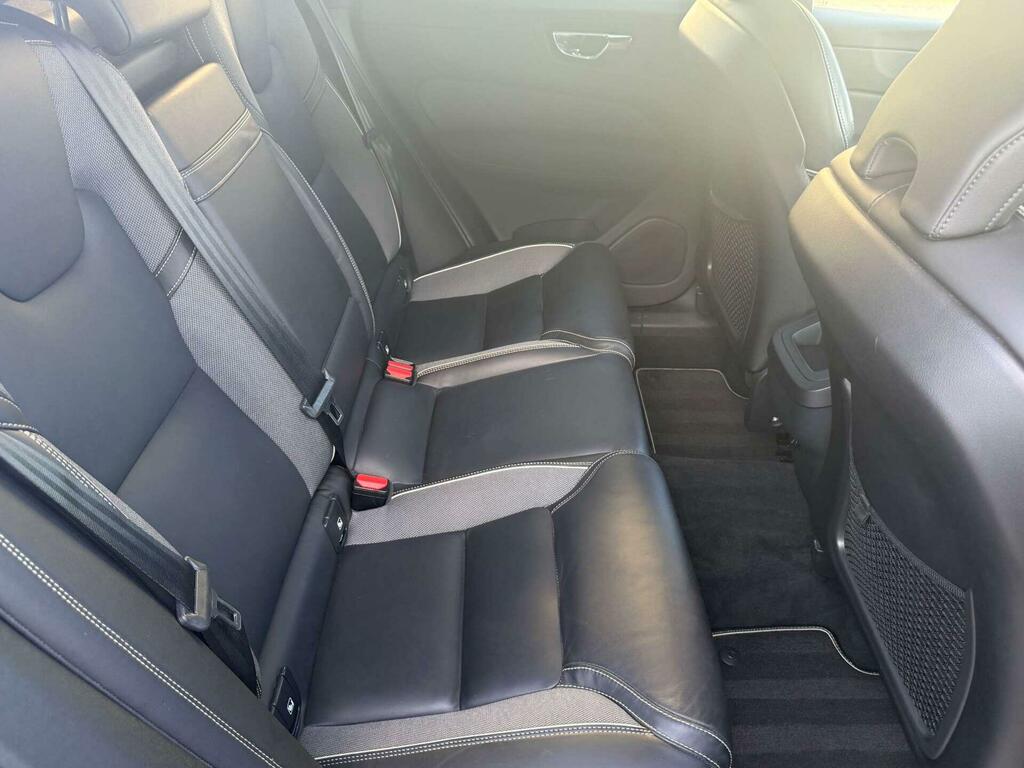 Volvo XC60 T5 R-design Grey #26
