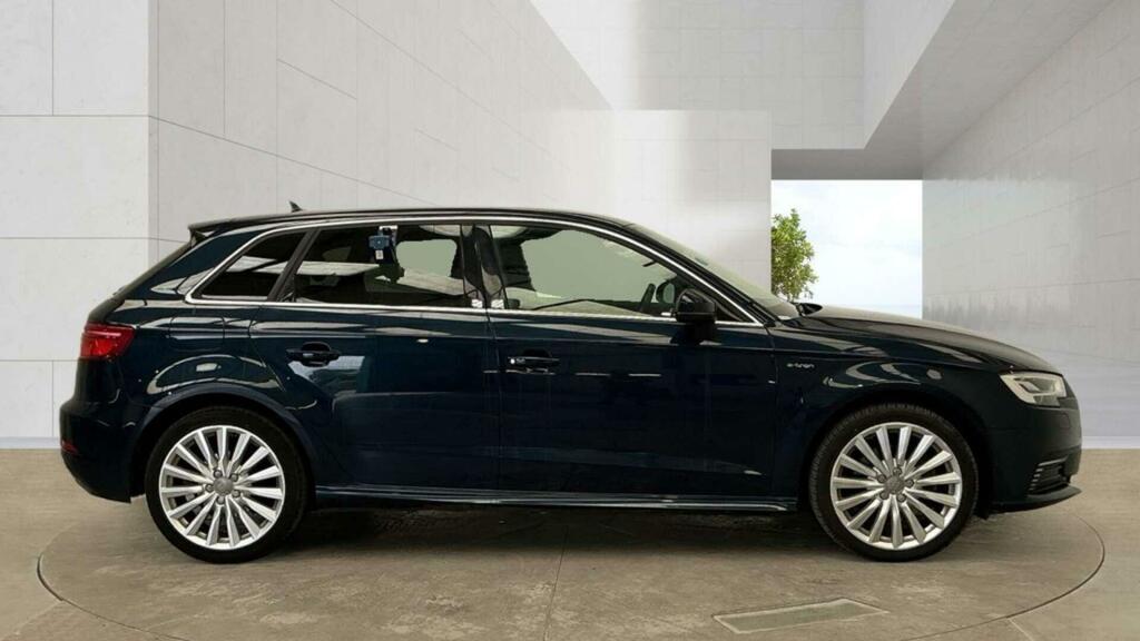 Audi A3 E-tron Blue #5
