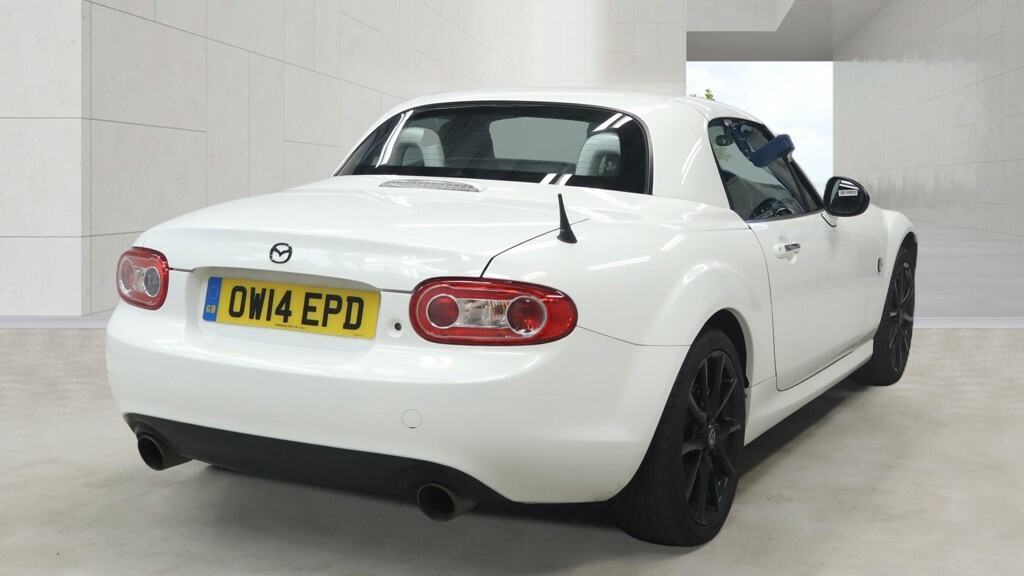 Mazda MX-5 2.0 Sport Tech Coupe White #4