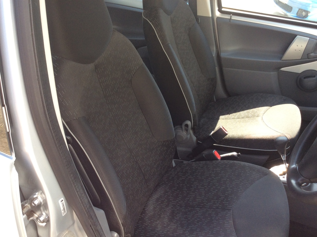 Peugeot 107 Urban S-a Silver #6