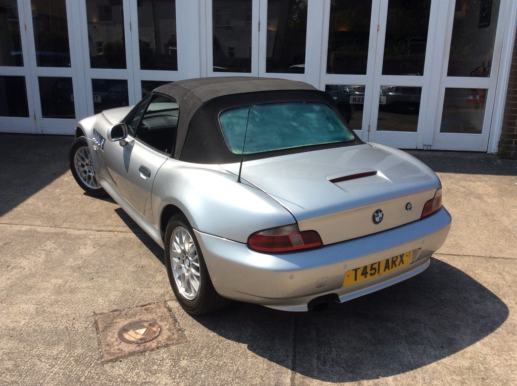 BMW Z3 1.9 Silver #2