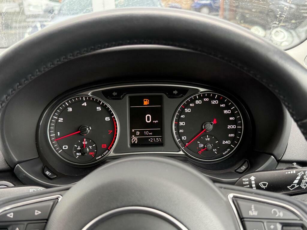 Audi A1 1.4 Tfsi Sport S Tronic Euro 5 Black #16