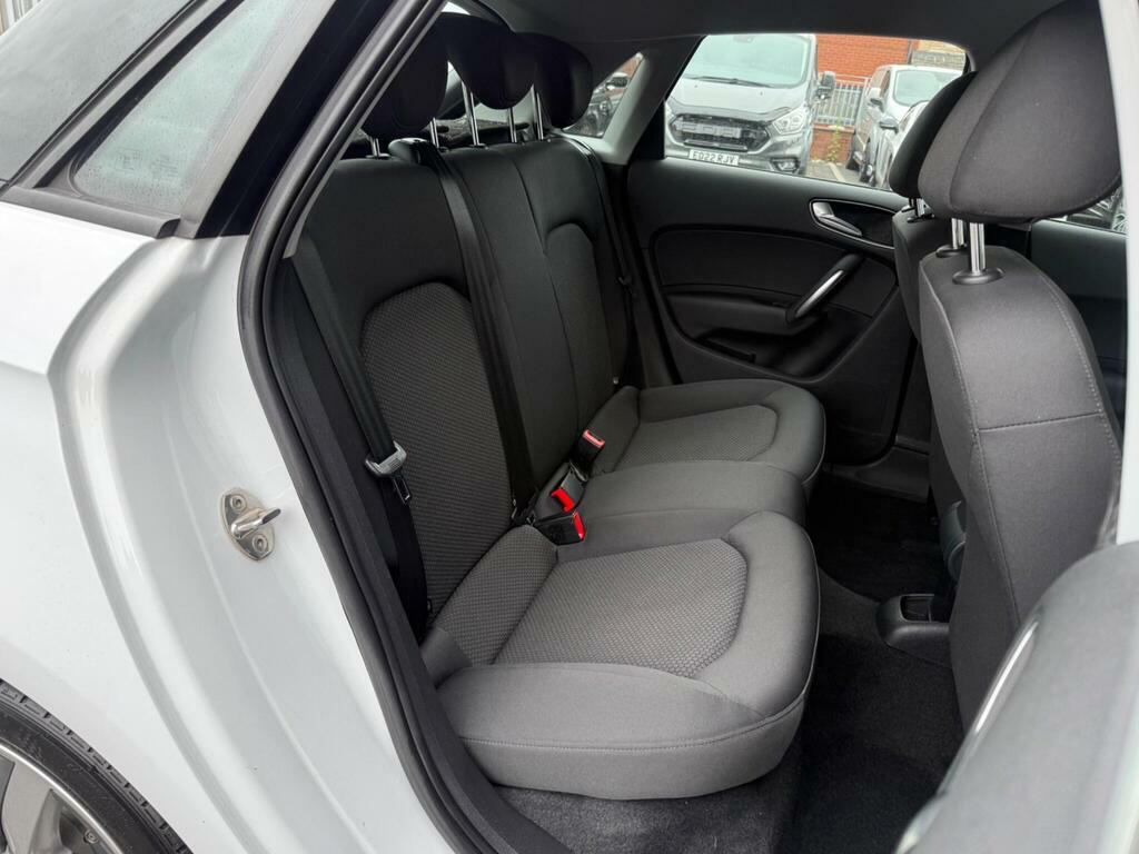 Audi A1 1.4 Tfsi Sport S Tronic Euro 5 Black #12