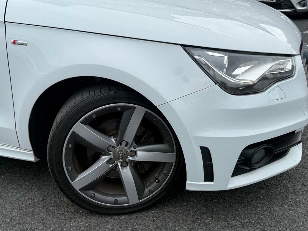 Audi A1 1.4 Tfsi Sport S Tronic Euro 5 Black #2