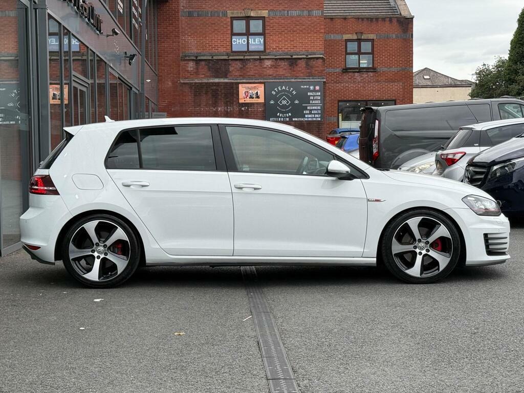 Volkswagen Golf 2.0 Tdi Gtd Full Bodykit For Sporty Looks- E White #4