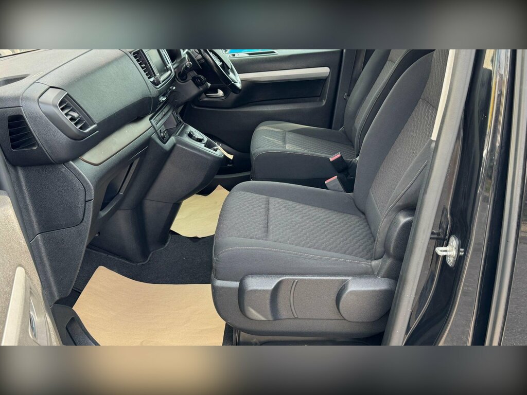 Toyota PROACE D Active White #17