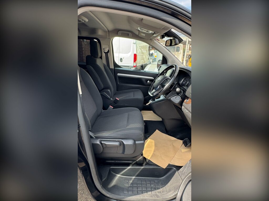 Toyota PROACE D Active White #15