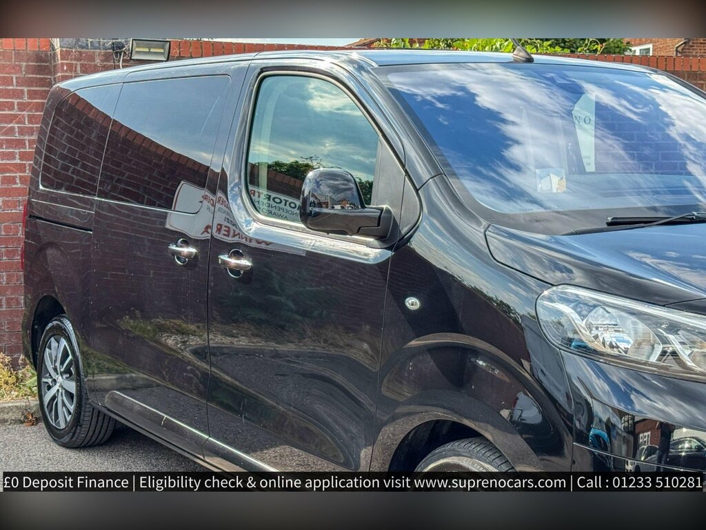 Toyota PROACE 2.0D Family Medium Mpv Mwb Euro 6 Black #4