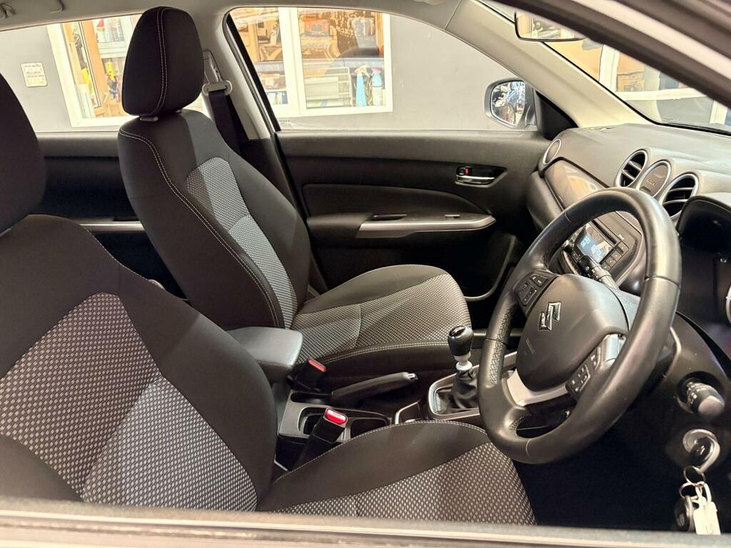 Suzuki Vitara Sz5 Hev Allgrip White #27