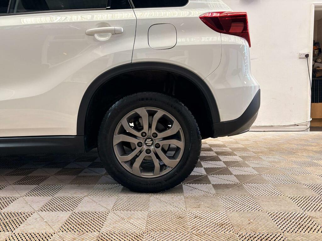 Suzuki Vitara Sz5 Hev Allgrip White #10