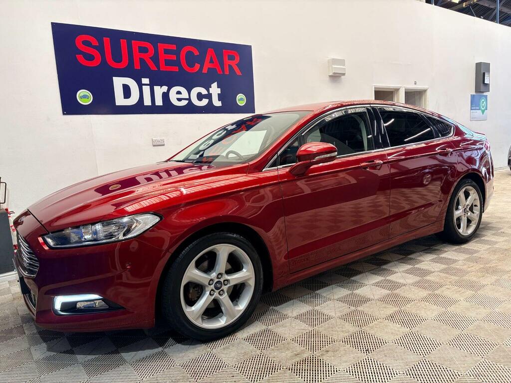 Ford Mondeo Hatchback 1.5T Ecoboost Titanium Euro 6 Ss Red