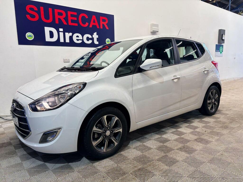 Hyundai Ix20 Hatchback 1.6 Se Nav Euro 6 201767 White