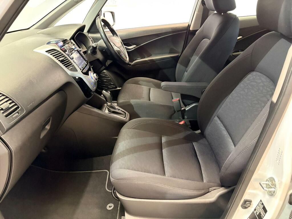 Hyundai Ix20 1.6 Active Hatchback Euro 5 123 B Blue #26