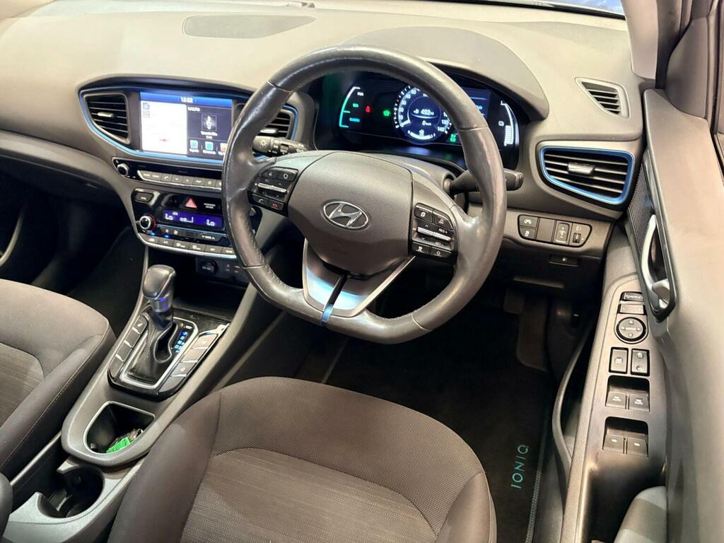 Hyundai Ioniq Hatchback 1.6 H-gdi Premium Dct Euro 6 Ss Grey #4