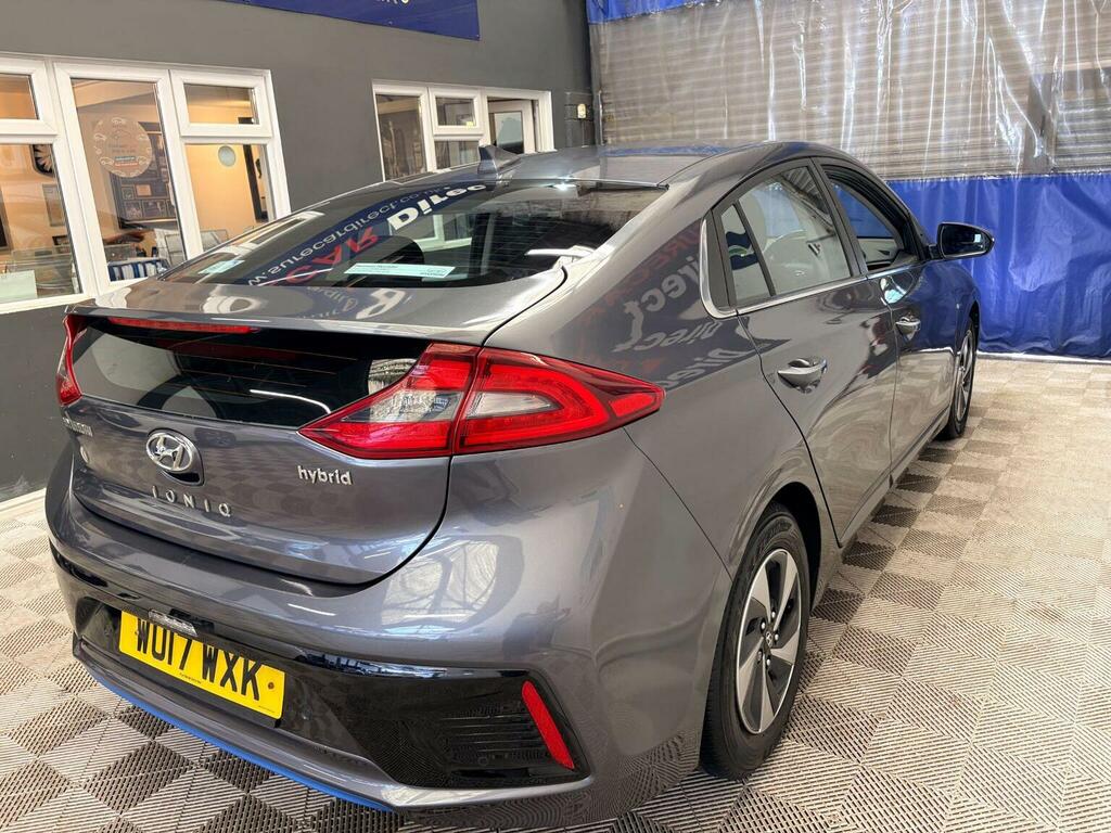 Hyundai Ioniq Hatchback 1.6 H-gdi Premium Dct Euro 6 Ss Grey #3