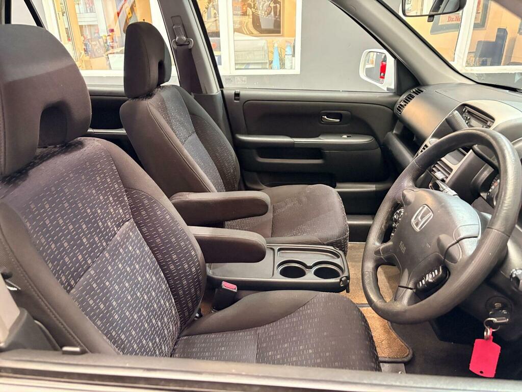 Honda Cr-V Estate Silver #22
