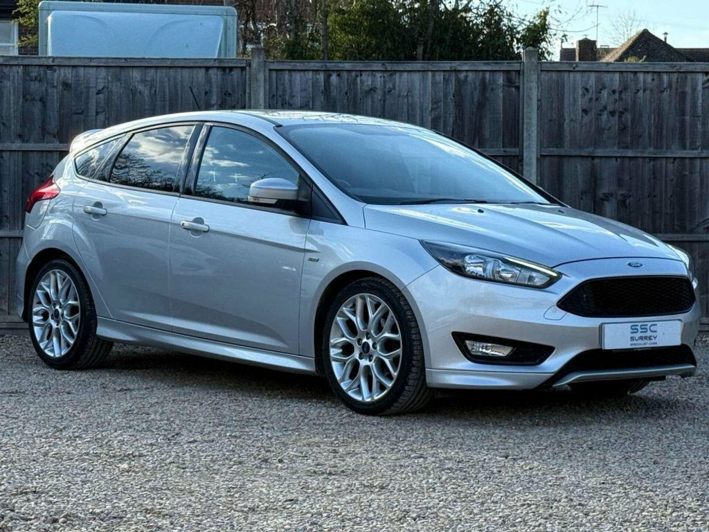 Ford Focus 1L St-line Silver