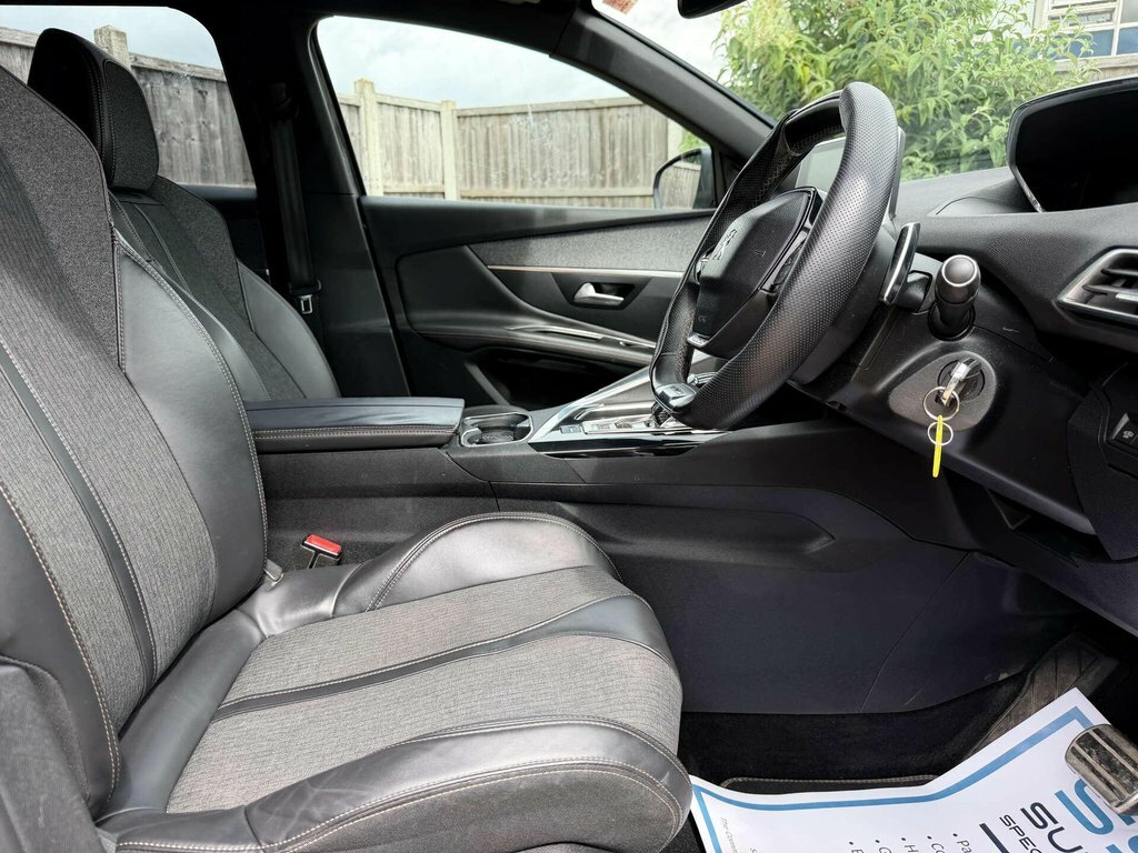 Peugeot 3008 1.6L Gt Line KL18LJK Grey #5