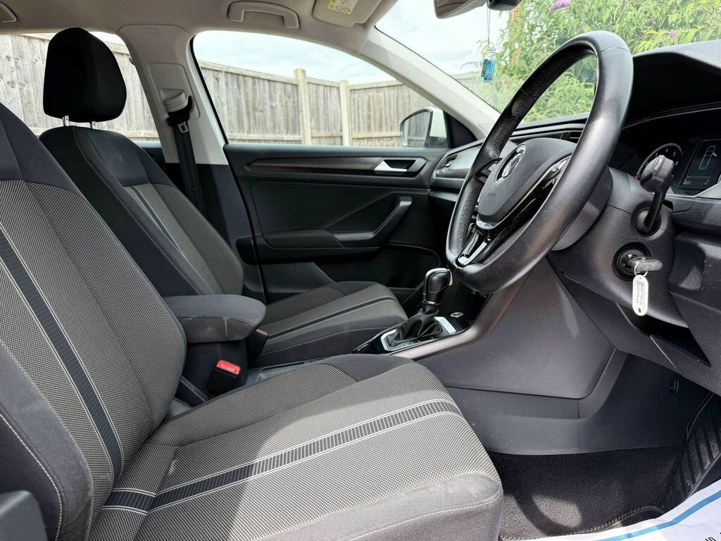 Volkswagen T-Roc 1.5L Se ET68HTY White #5