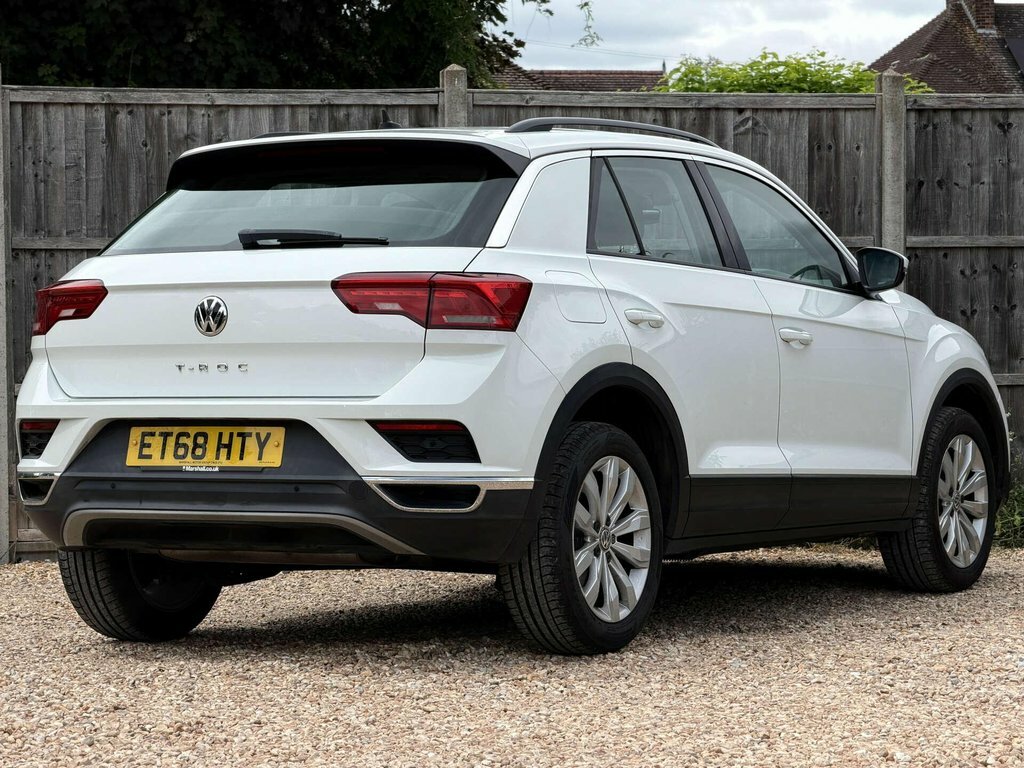 Volkswagen T-Roc 1.5L Se ET68HTY White #3