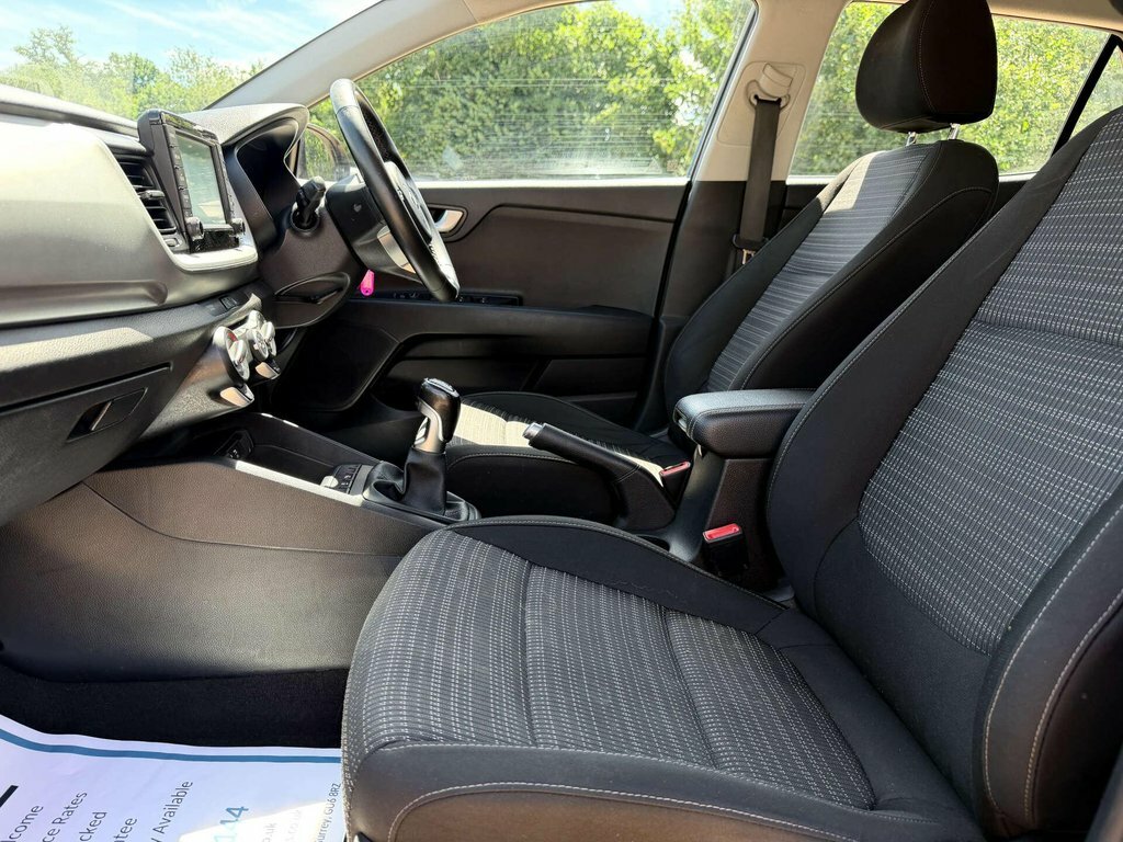 Kia Stonic 1.4L 2 Black #6