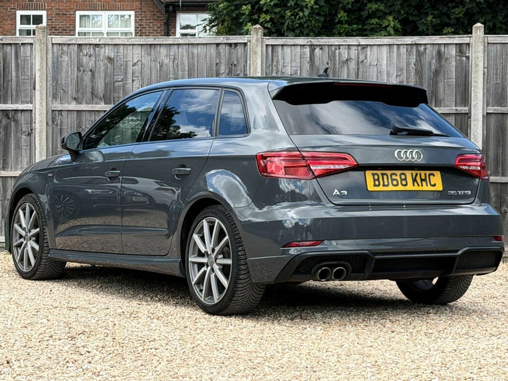 Audi A3 1.5L Black Edition Grey #4