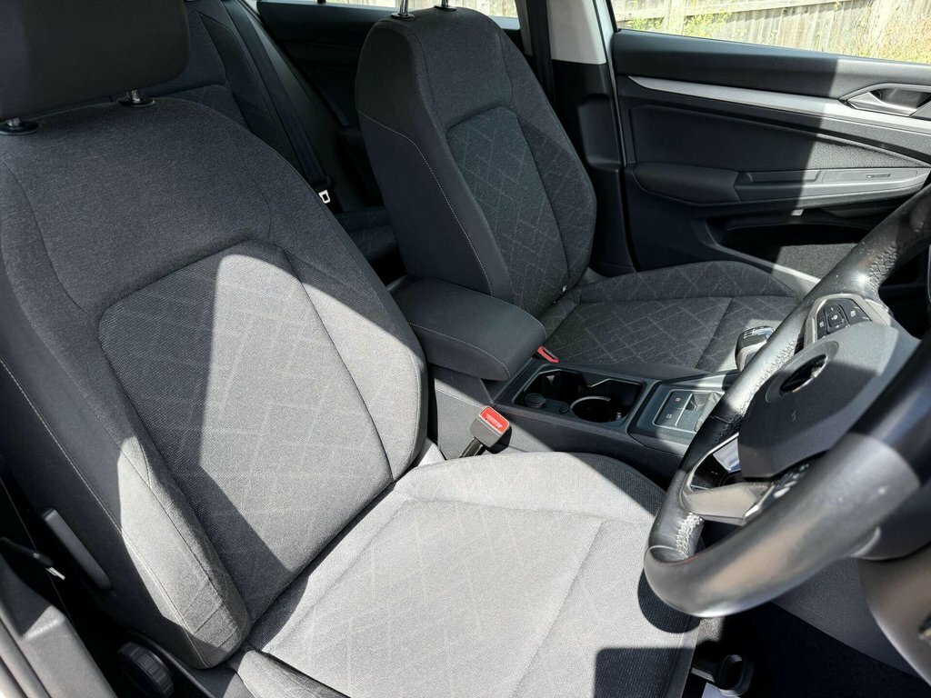 Volkswagen Golf 1.5L Life White #5