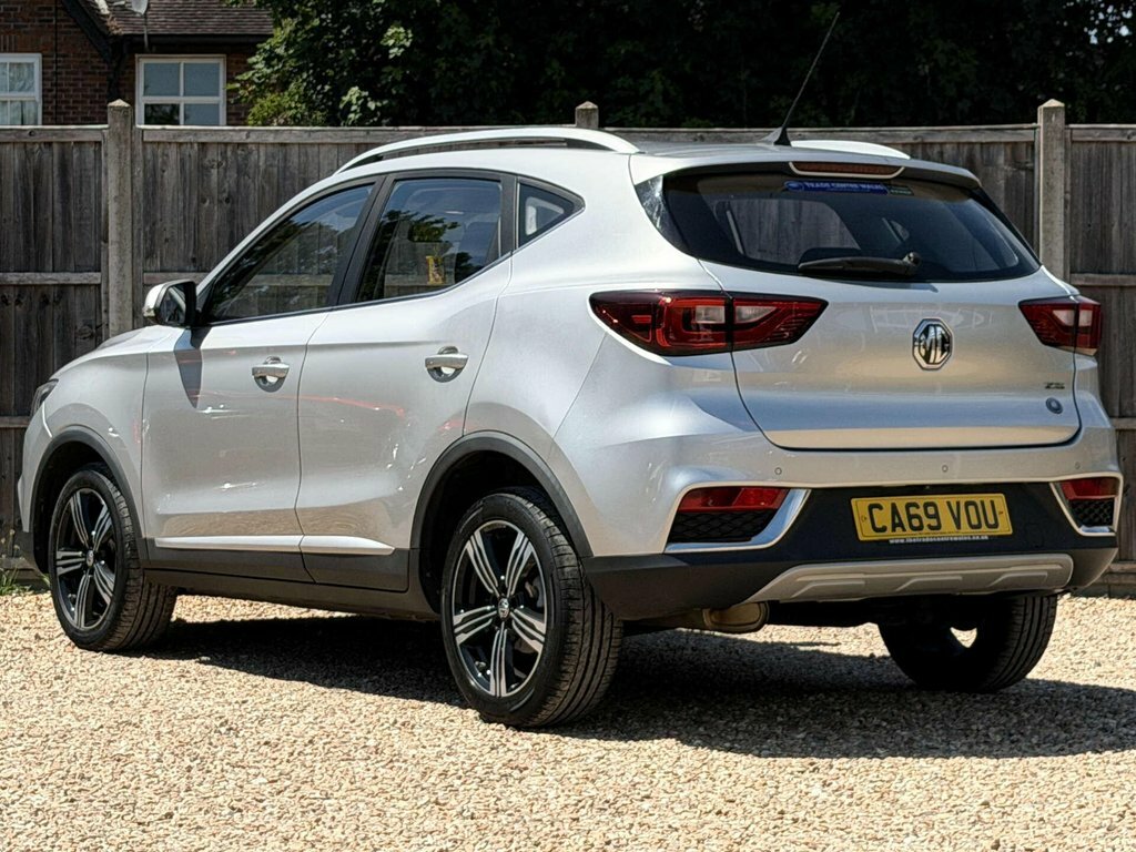 MG ZS 1.5L Exclusive Silver #4