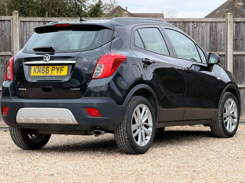 Vauxhall Mokka 1.4L Exclusiv Black #3