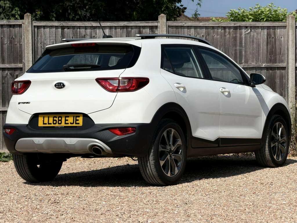 Kia Stonic 1.4L 2 White #3