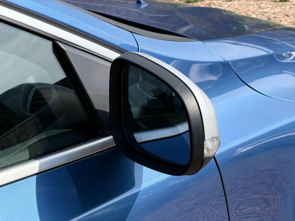 Volvo V40 T2 Momentum - Rear Park Assist, City Safety Black #19