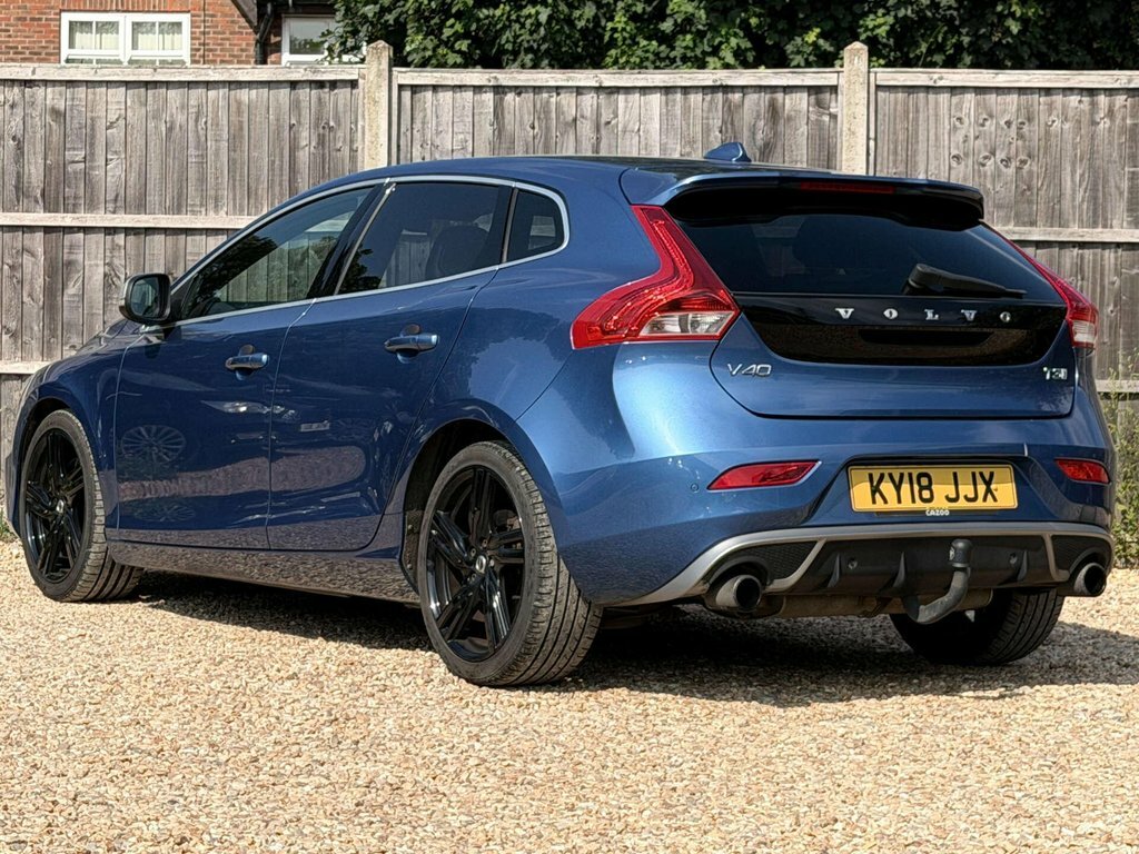 Volvo V40 1.5L R-design Pro Blue #4