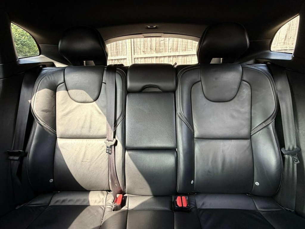 Volvo V40 T2 Momentum - Rear Park Assist, City Safety Black #36