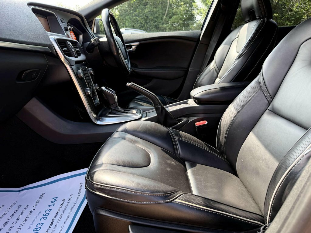 Volvo V40 1.5L R-design Pro Blue #6