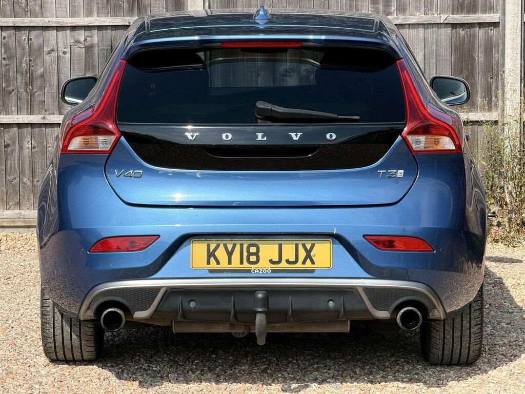 Volvo V40 T2 Momentum - Rear Park Assist, City Safety Black #12
