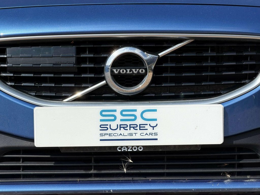 Volvo V40 T2 Momentum - Rear Park Assist, City Safety Black #17