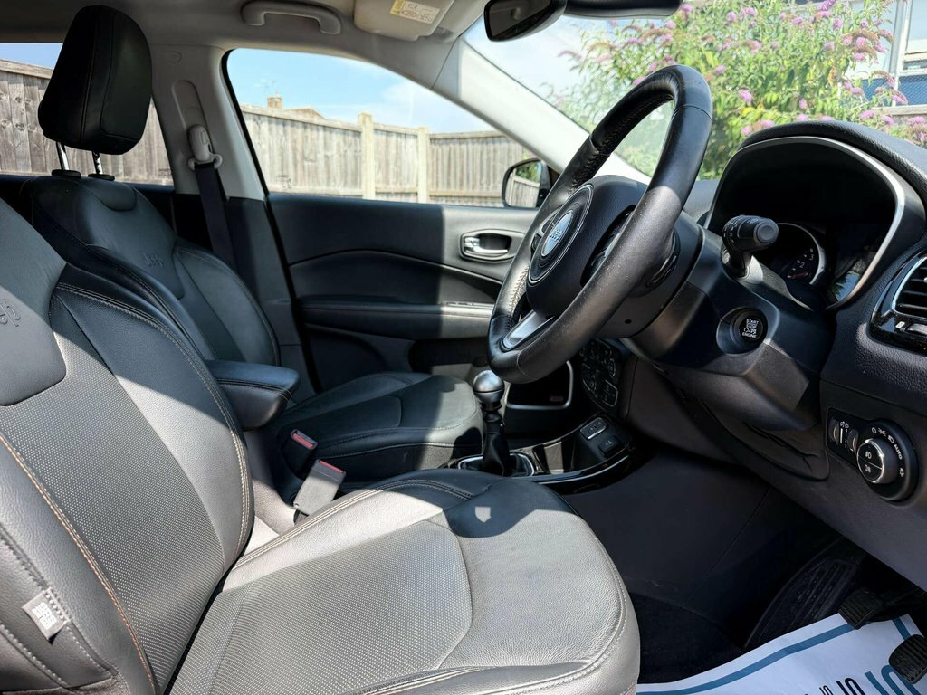 Jeep Compass 1.4L Limited Grey #28