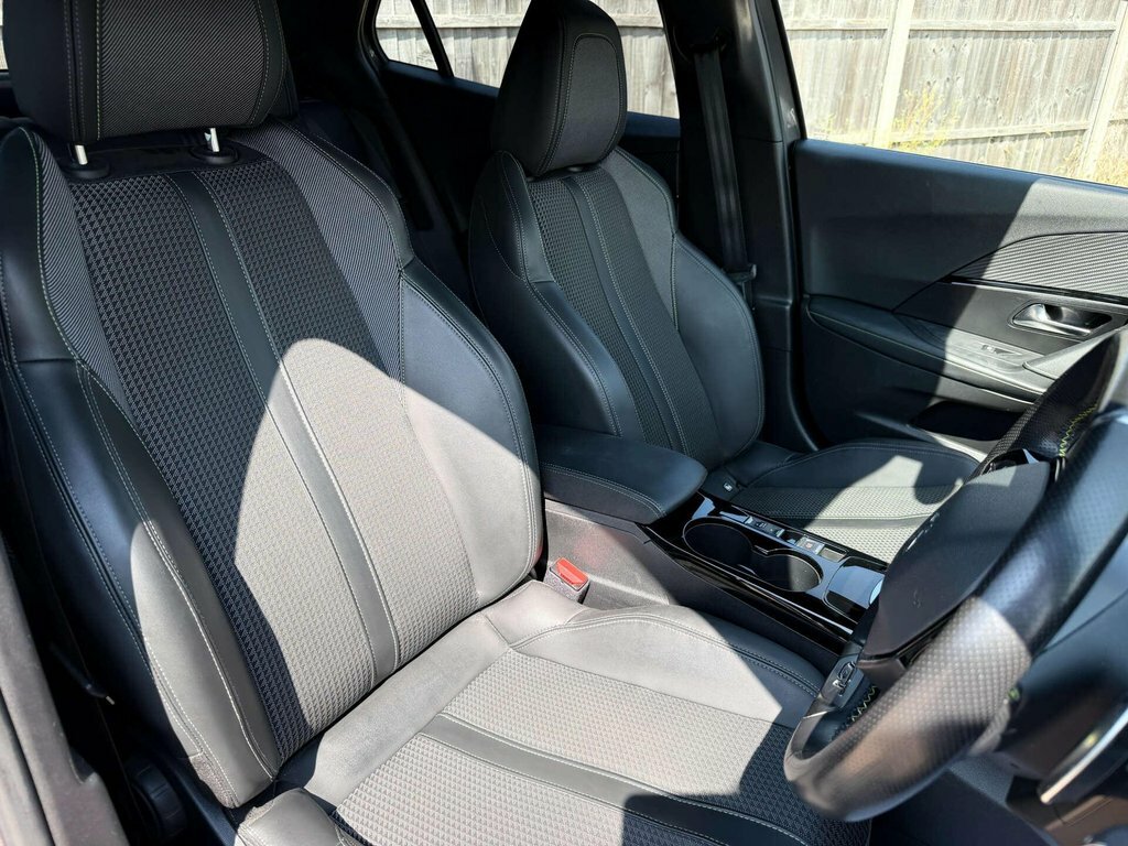 Peugeot 2008 1.2L Gt Grey #5