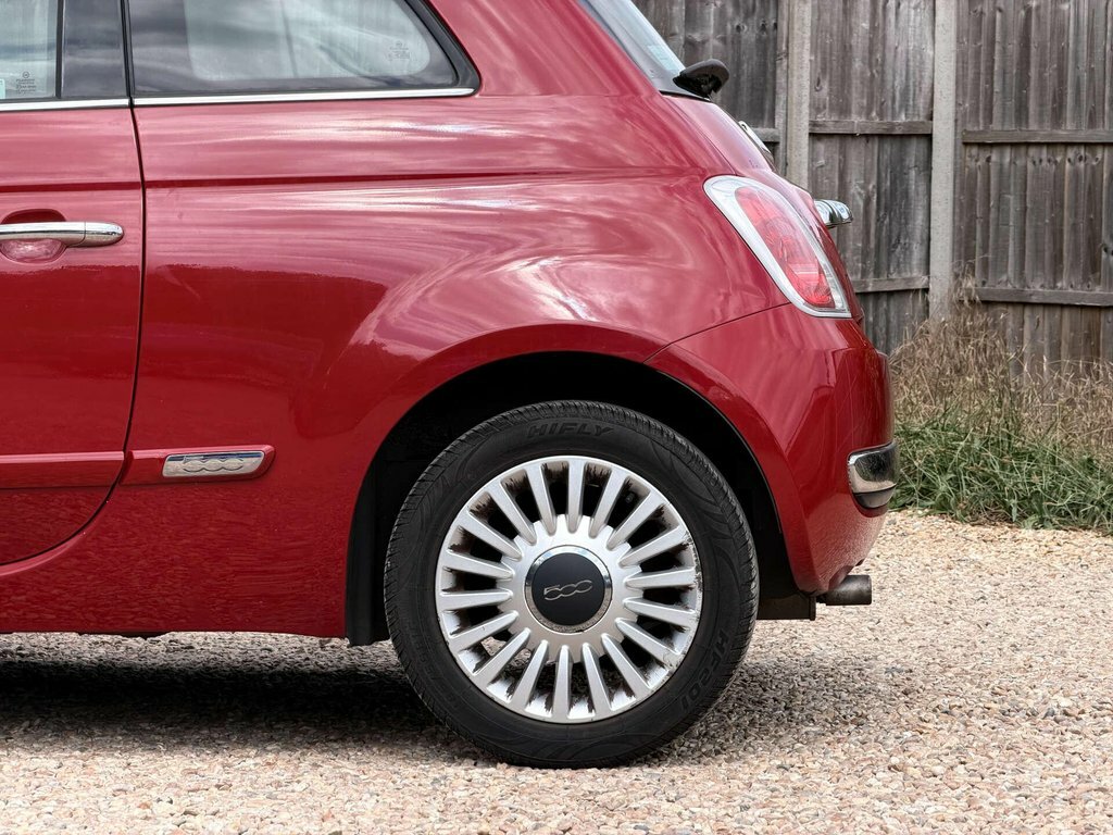 Fiat 500 Hatchback White #21