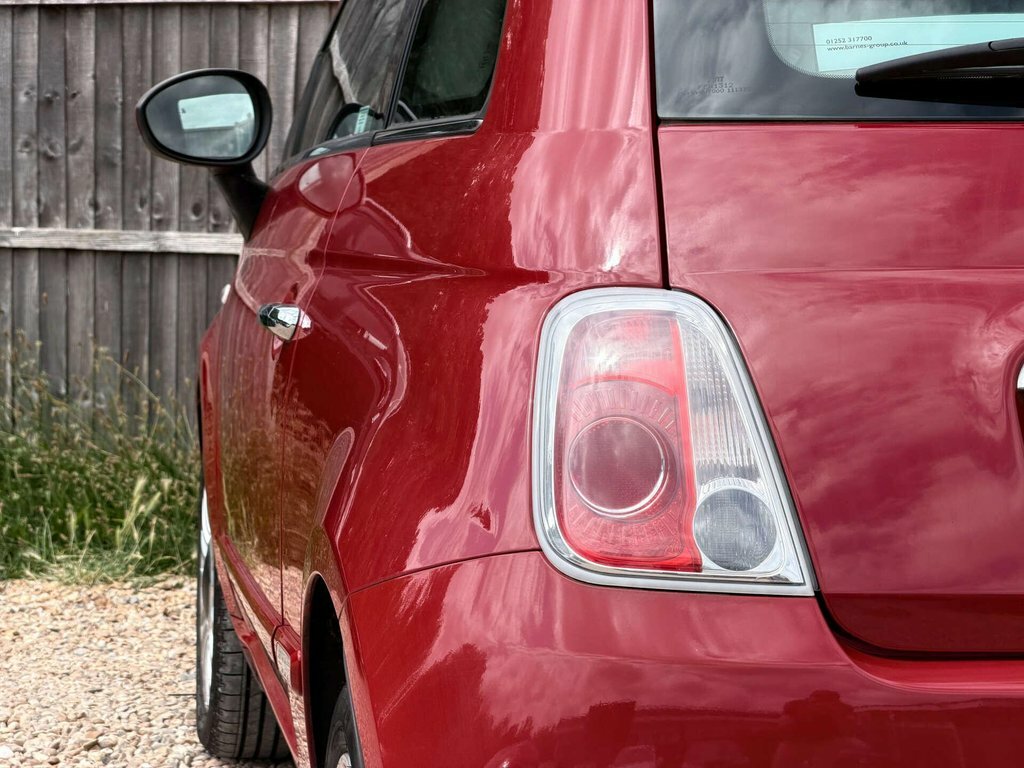 Fiat 500 Hatchback White #24