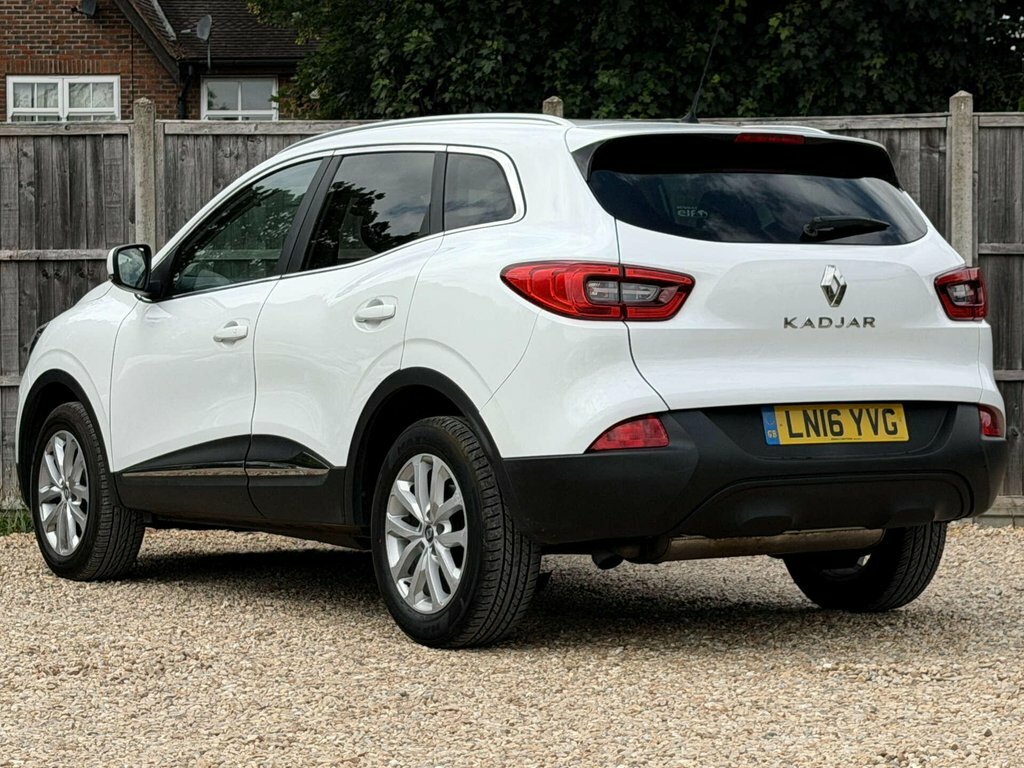 Renault Kadjar 1.2L Dynamique Nav White #4